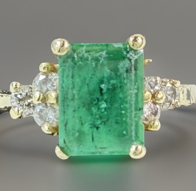 14K Gelbgold natürlicher Smaragd & Diamant Ring grün 3,59 g Vintage Größe 8,25