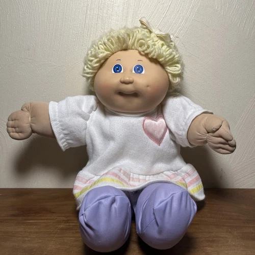 Vintage 1982 Cabbage Patch Kids Doll 17” Blonde Yarn Hair Blue Eyes CPK Outfit