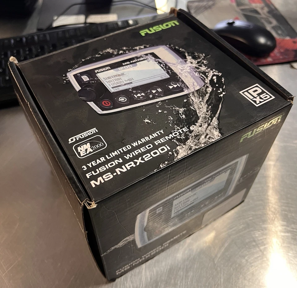 Fusion MS-NRX200i Wired Remote And NMEA 2000 Repeater - Image 2 of 4