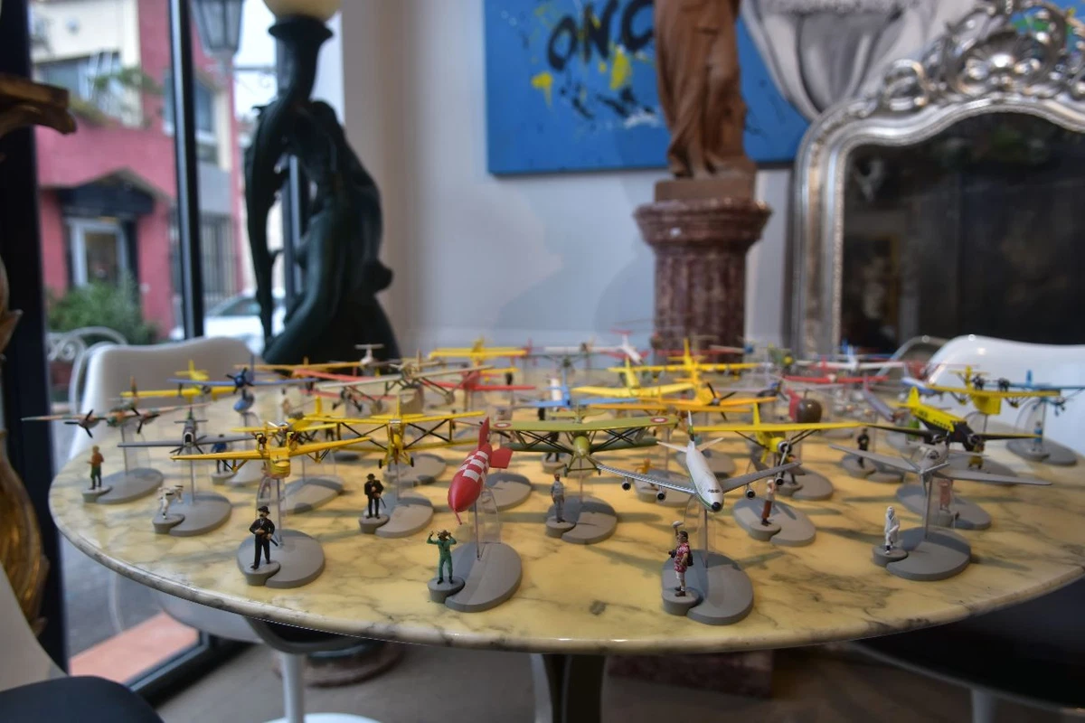 Collection figurines "En avion Tintin" 50 pièces complète