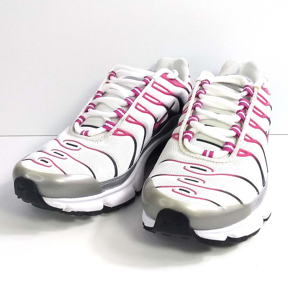 Nike Women Shox Fade Sz 7 White Metallic Silver Pink Black New