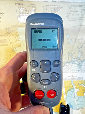 Raymarine SmartController E15023 Autopilot Remote Control Unit A18105 ST6002