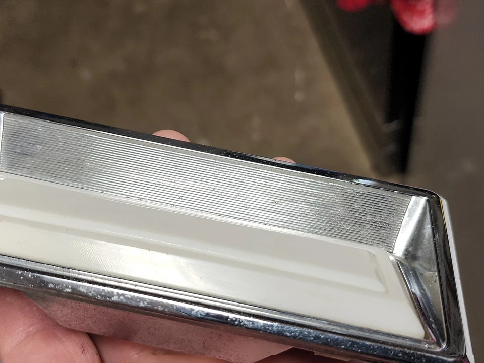 1971 1972 1973 Buick Riviera GS  Sail Panel Dome Light Housing OEM  W/ LENS NICE - Image 4 of 4