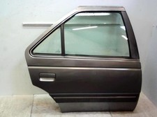 Porte arrière et accessoires Peugeot 405