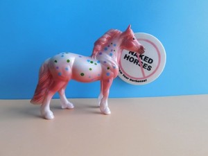 Breyer Stablemate 2018 Highland Pony Fruitcake Filly Web Special *Pink*