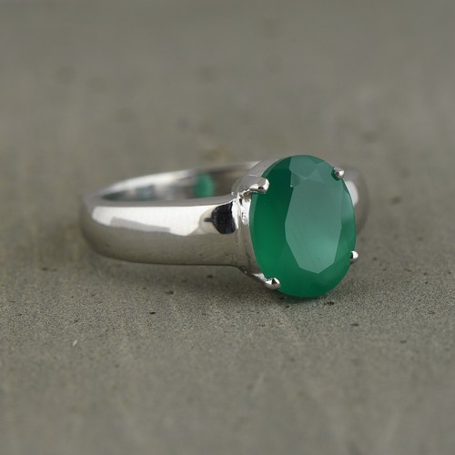 Delicado anillo minimalista de plata de ley con piedras preciosas ovaladas de ónix verde natural para mujer - Imagen 2 de 3