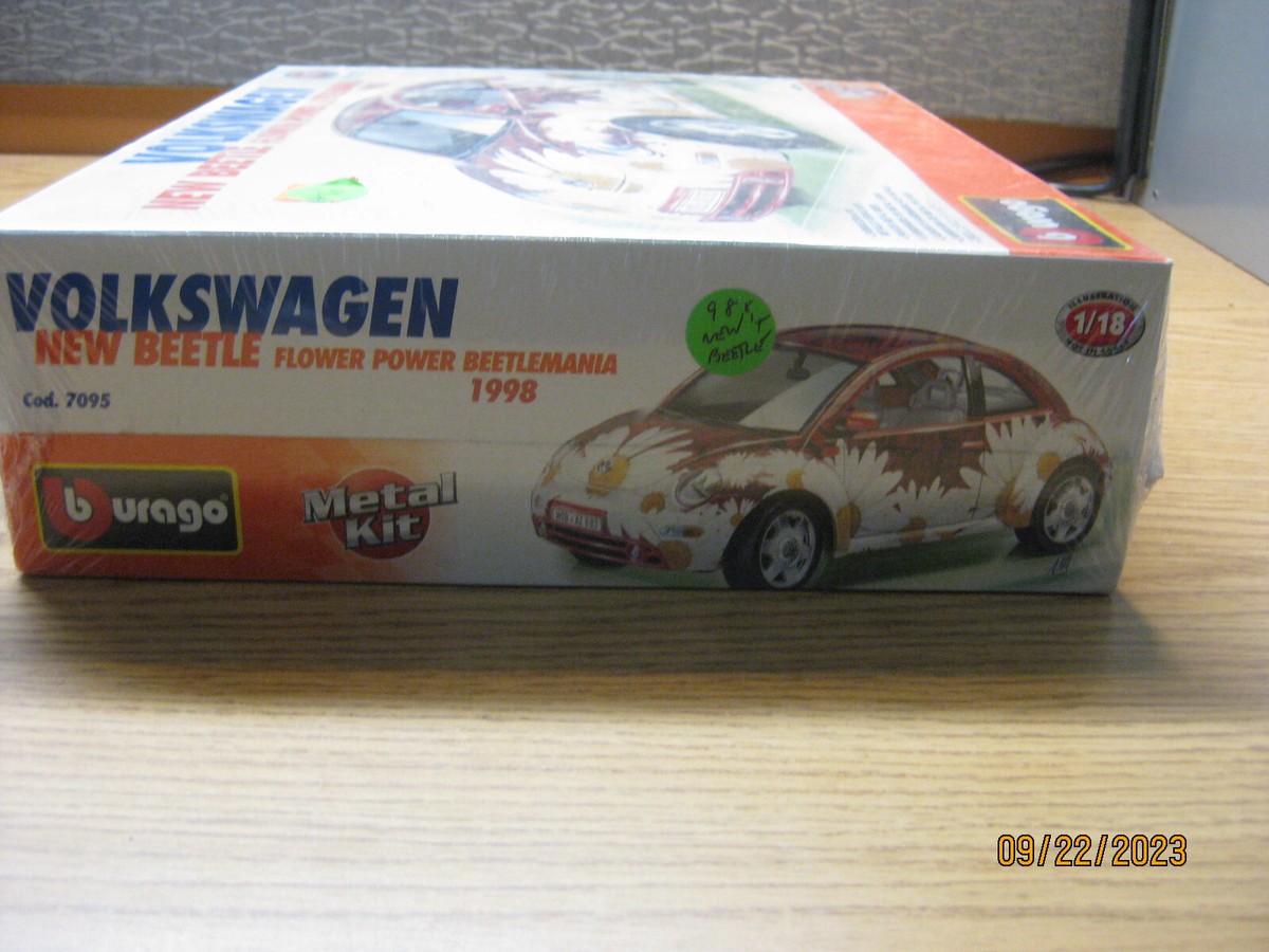 burago フォルクスワーゲン Bburago 1955 VOLKSWAGEN Kafer Beetle Gold Diecast Car 1 18