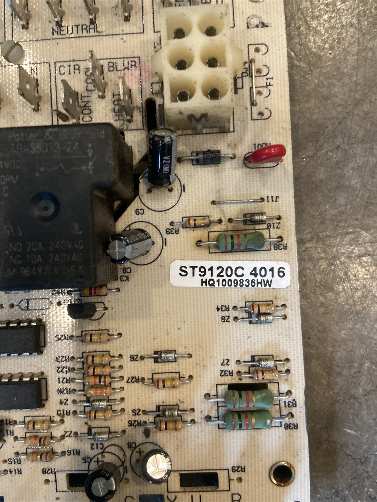 Carte De Commande Ventilateur Honeywell ST9120G4012 HQ1009836HW - Occasion Très Bon État - Pour Chaudière