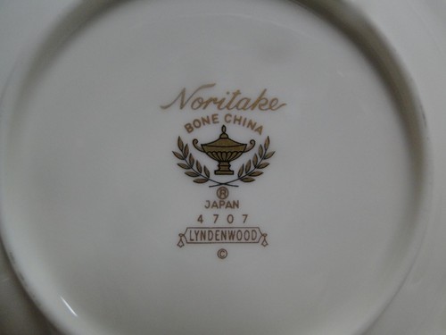 Noritake Lyndenwood, 4707, Green, Florals: Cup & Saucer Set (s), 3" - Picture 12 of 12