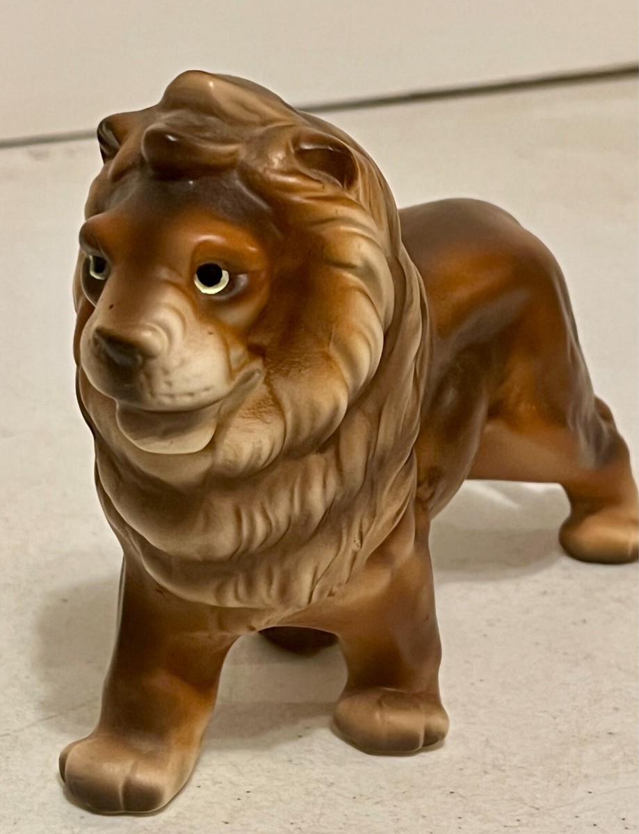 YellowKornerイエローコーナー LION IN COMPLIANCE lion-in-compliance.jpg