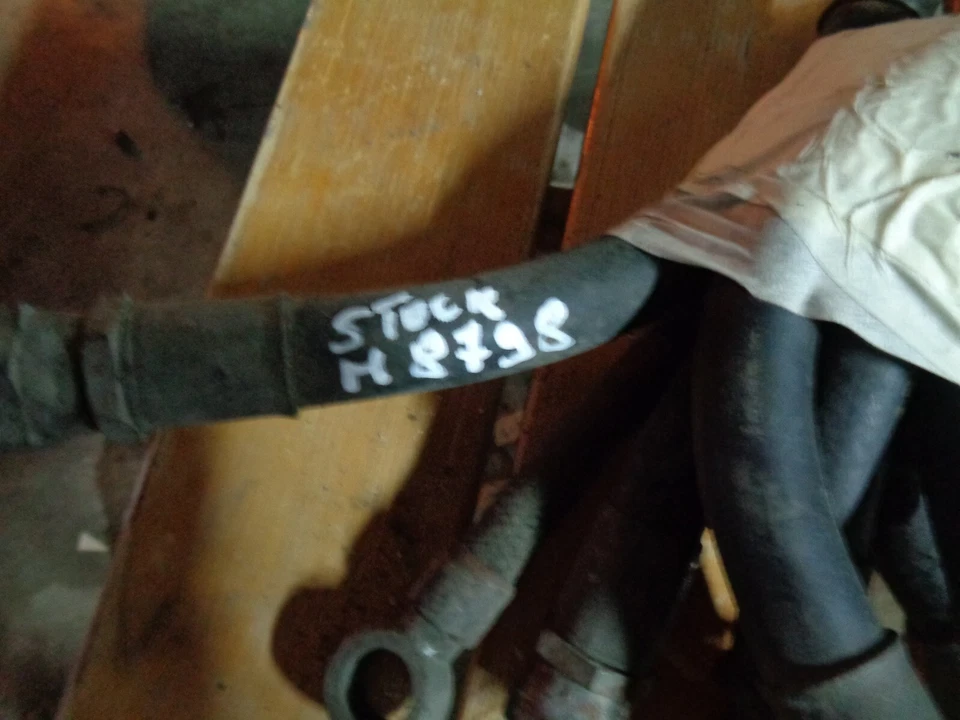 M8798 XX - STOCK TUBI CONDOTTI RADIATORE OLIO INNOCENTI BERTONE DE TOMASO Foto 3 de 3