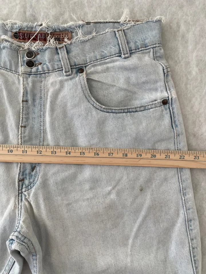 Vintage Levi's Silver Tab women's bermuda jean shorts size L Made In USA - Image 3 of 4