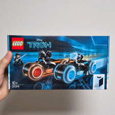 LEGO Ideas 21314 TRON: Legacy 230pcs 3 Minifigures Light Cycles NEW Sealed