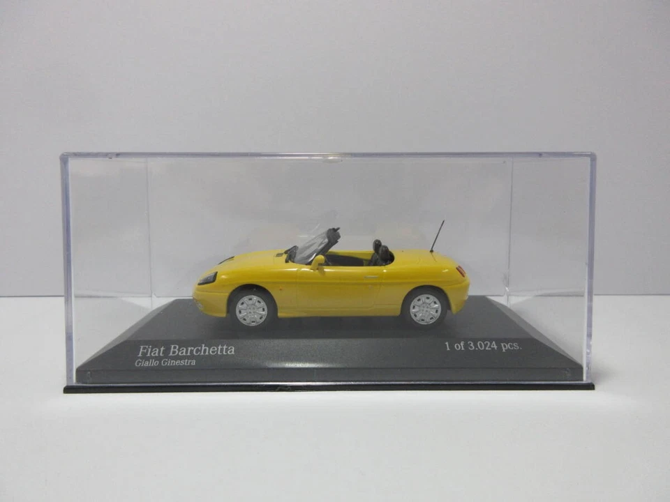Minichamps 1/43 Fiat Barchetta Cabriolet Yellow Model Car - Image 2 of 4