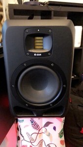 adam audio s2v