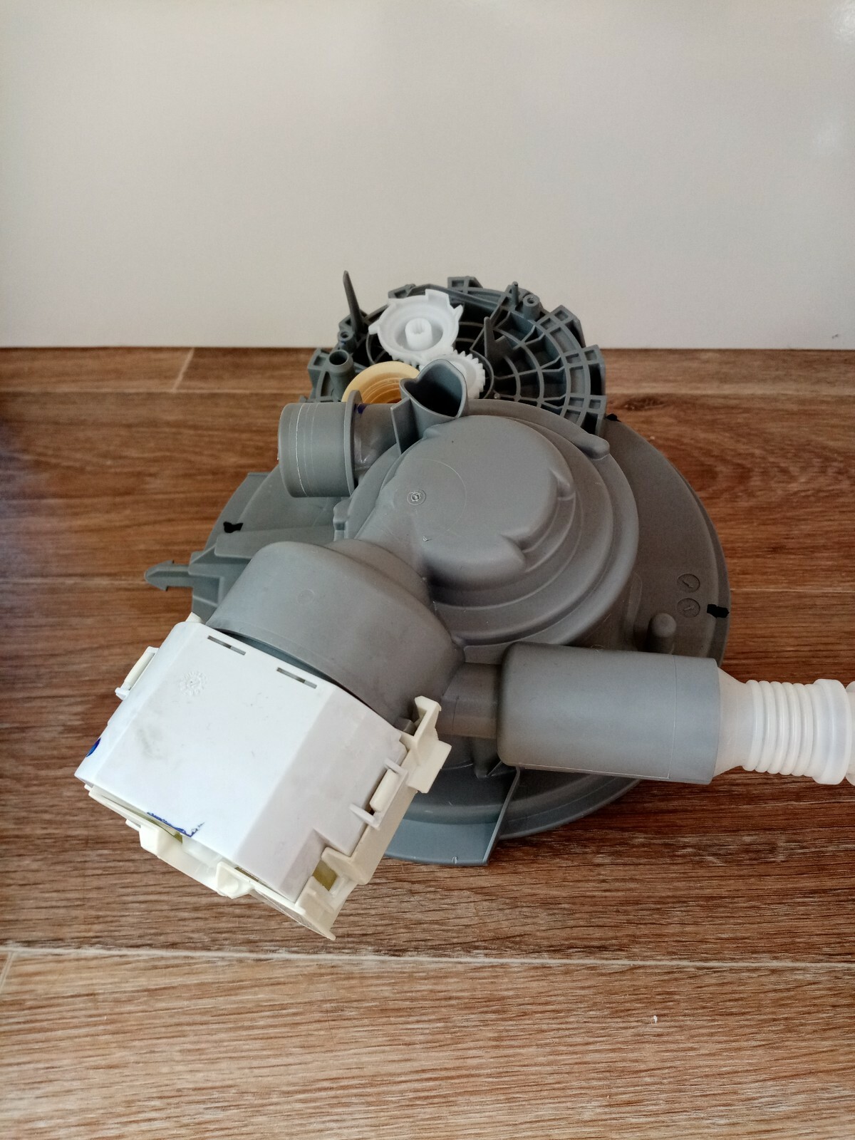 SOS Accessoire Pompe De Vidange Pour Lave-vaisselle 00620774 BOSCH, CONSTRUCTA, GAGGENAU, JUNKER, NEFF, SIEMENS, VIVA