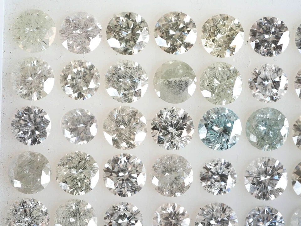 Salt and Pepper Diamond, Moissanite Round Diamond - Image 3 of 3