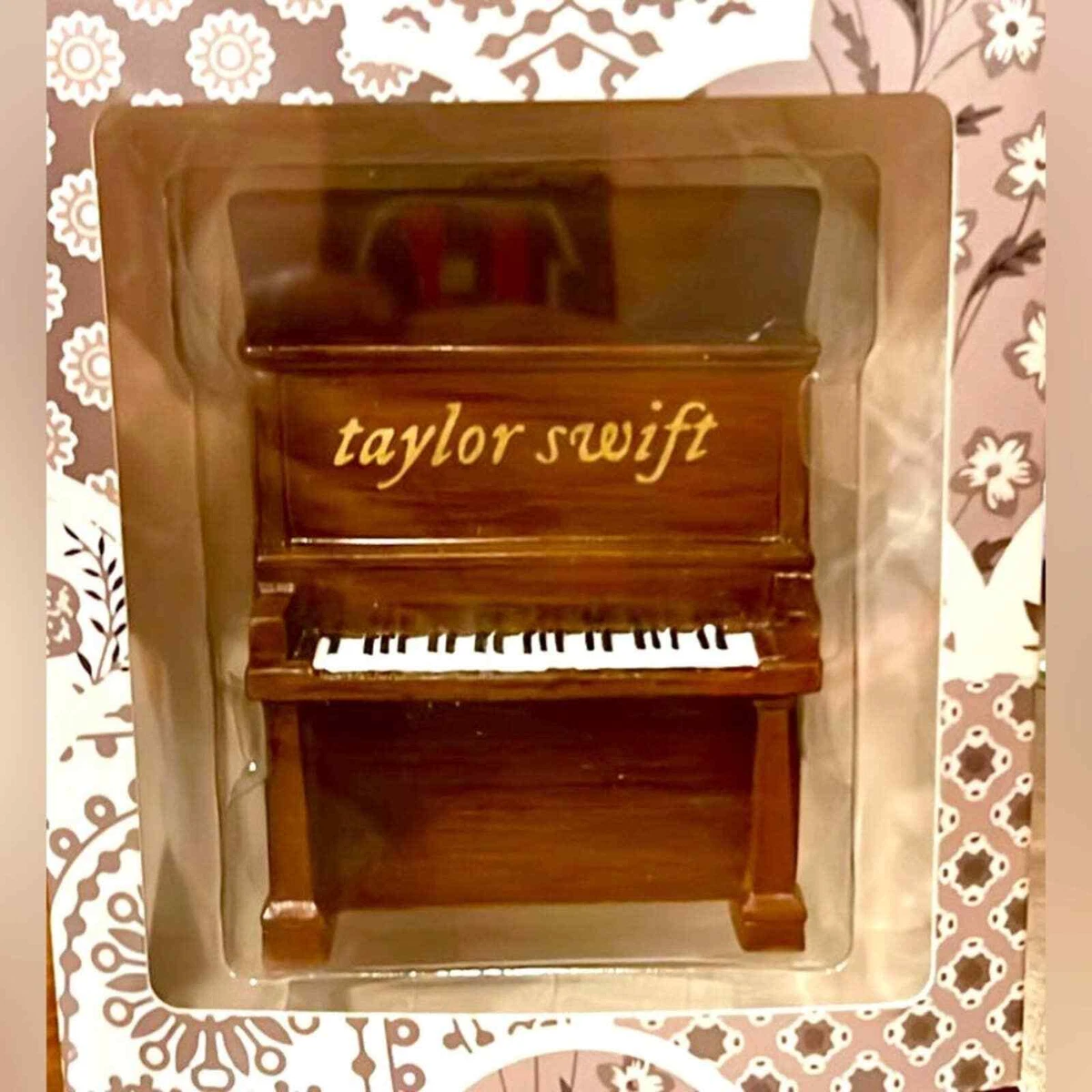 Piano ornament sale