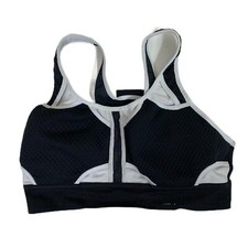 Nike Swoosh UltraBreathe Padded Sports Bra in Black and White - Size Medium