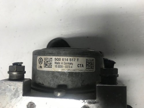 VW Golf 7 ATE ABS Pumpe 5Q0907379AA 10.0915-4366.3 5Q0614517T 10.0220-0373.4 - Bild 3 von 8