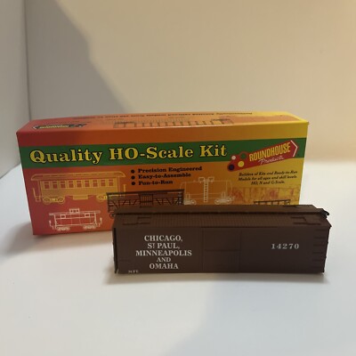 Roundhouse HO Scale Kit Chicago St Paul Box Car