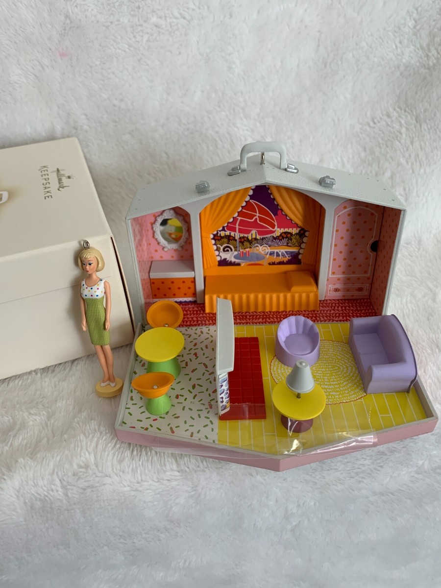 New 2007 Hallmark Barbie Family Deluxe House (1960's) 2