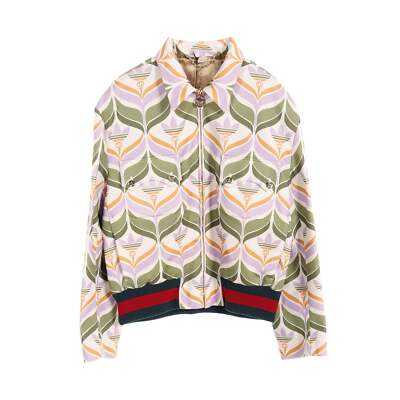 キッズ　GUCCI タイガープリントジャケット キッズ GUCCI タイガープリントジャケット