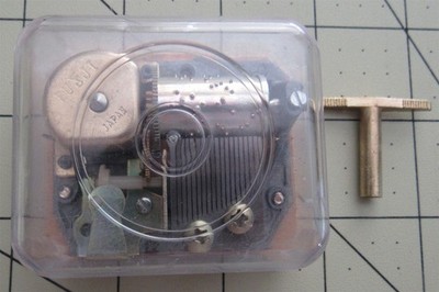 Vintage Wind Up Music Box Movement Plays ''For Ever and Ever'' with Key 
