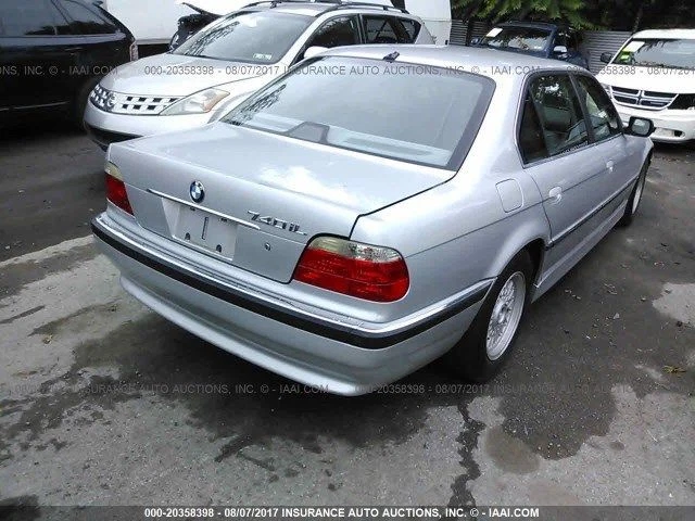 Audio Equipment Radio Remote CD Changer Trunk Music Fits 99-01 BMW 740i 1770576 Foto 4 de 4