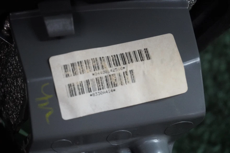 2009 2010 11 12 MITSUBISHI GALANT RIGHT PASSENEGER SIDE THROTTLE BODY OEM - Image 4 of 4