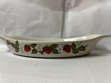 SUSANNE Bake Serve'n Store Stoneware 10" AU GRATIN Strawberry Pattern 1980 VTG