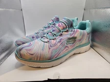 New Skechers Summits Brilliant Dream Athletic Walking Sneaker Women’s Size 7.5