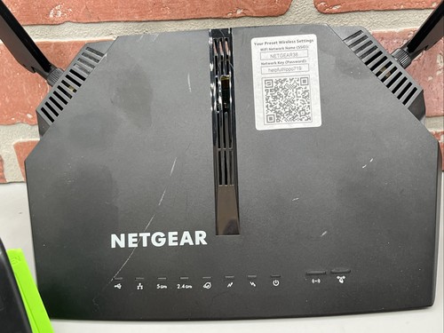 NETGEAR AC1200 Wifi Cable Modem Router C6220 DOCSIS 3.0 W/ CHGR + ANTENNAS - Picture 3 of 8