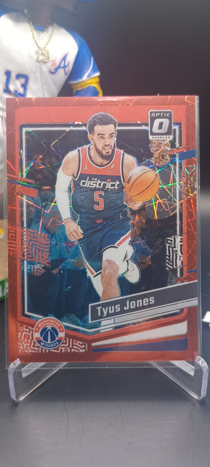 🔥Tyus Jones🔥Red Velocity /299🔥2023 Panini Donruss Optic #182
