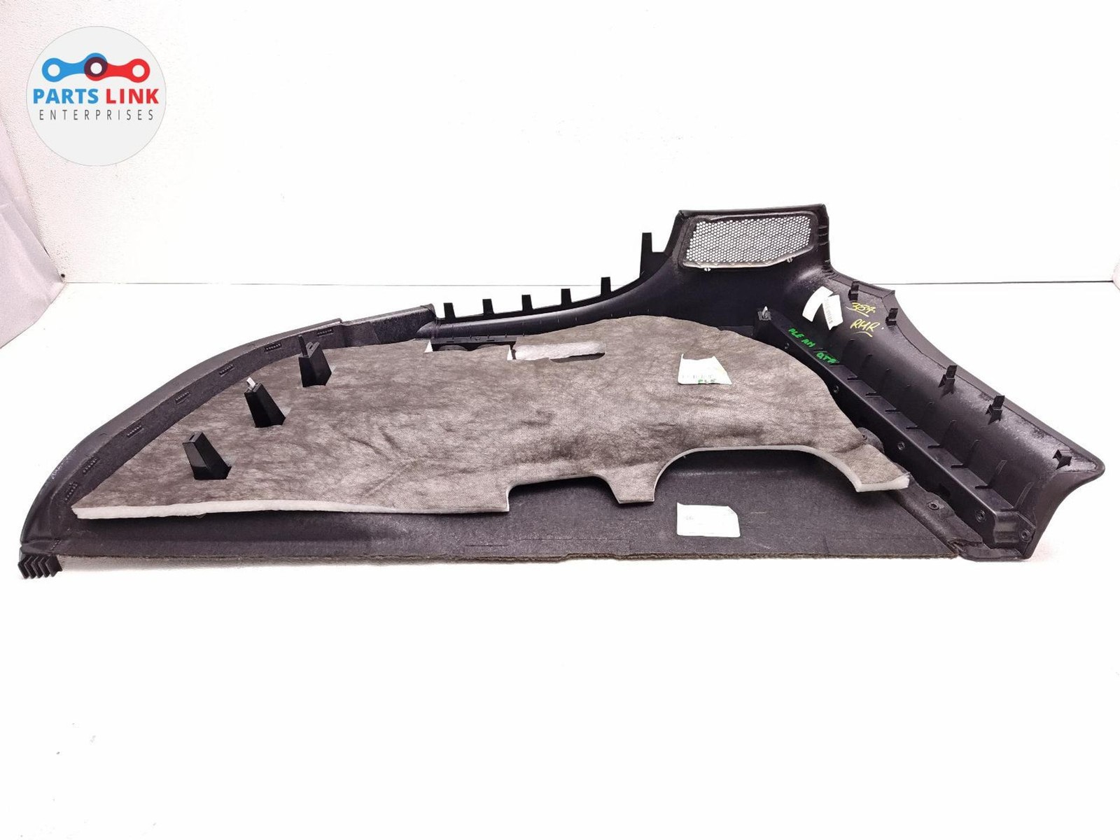 2016-20 BENTLEY BENTAYGA REAR RIGHT TRUNK TRIM QUARTER COVER SIDE PANEL 636