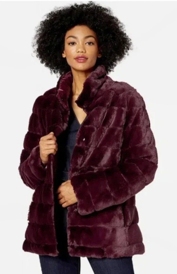 CHAQUETA ACOLCHADA DE PIEL SINTÉTICA REVERSIBLE KENSIE PARA MUJER TALLA L. Foto 2 de 4