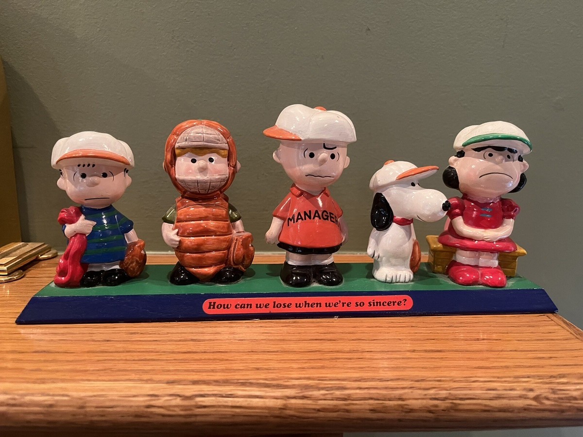 PEANUTS Snoopy Determined Productions 1971 Baseball team PEANUTS Snoopy Determined Productions 1971 Baseball team