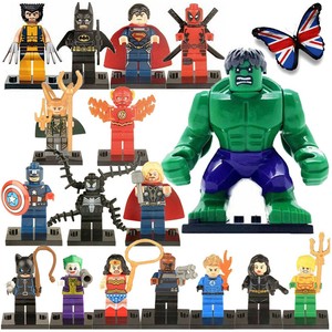 mini superhero action figures