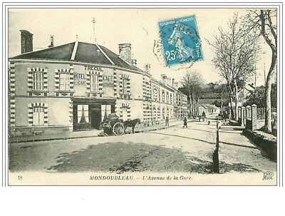 41.MONDOUBLEAU.L'AVENUE DE LA GARE.CAFE DE LA GARE
