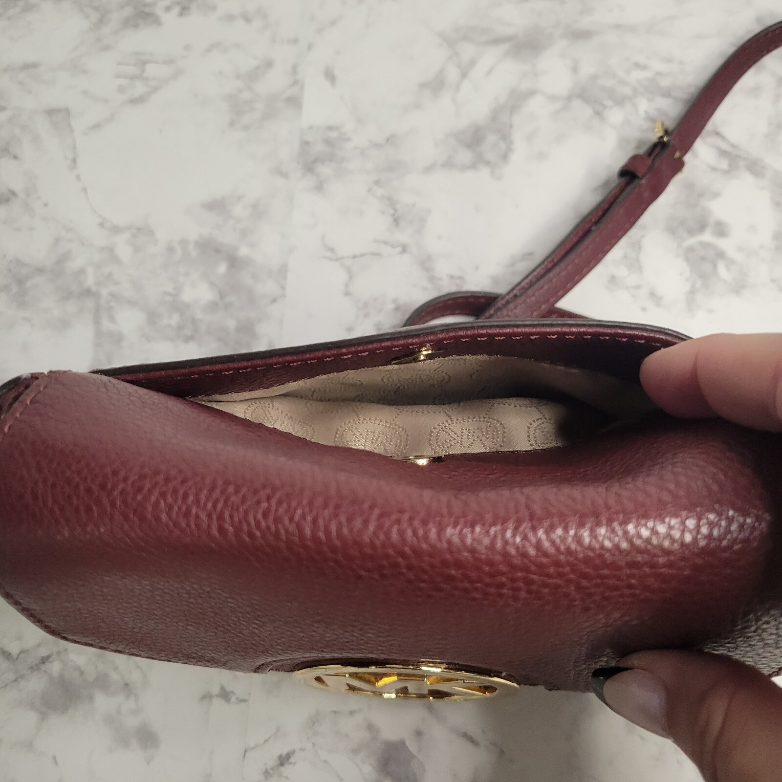 Michael Kors Fulton Leather Burgundy Crossbody Bag Purse Gold Chain Cute Small thumbnail 12