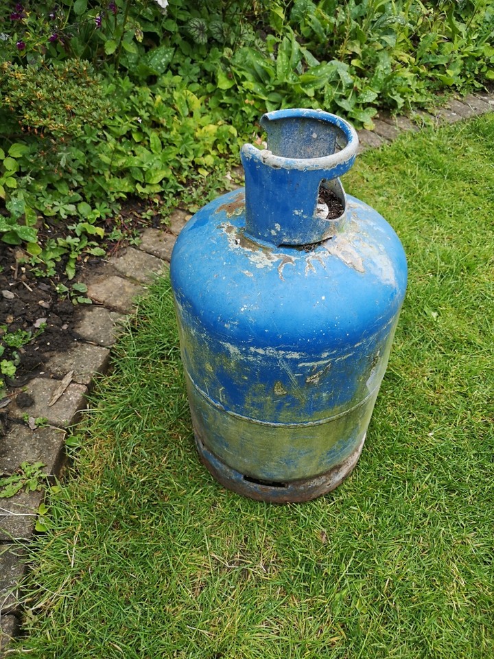 Calor Gas Butane Bottle Blue 15 kg Gas Bottle (Approximately 70 full