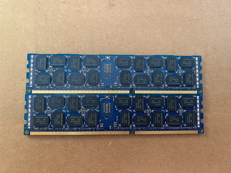 2X HYNIX 8GB 2RX4 PC3L-10600R-9-11-E2 REG HMT31GR7CFR4A-H9 SERVER RAM W7-1(11) - Image 2 of 4
