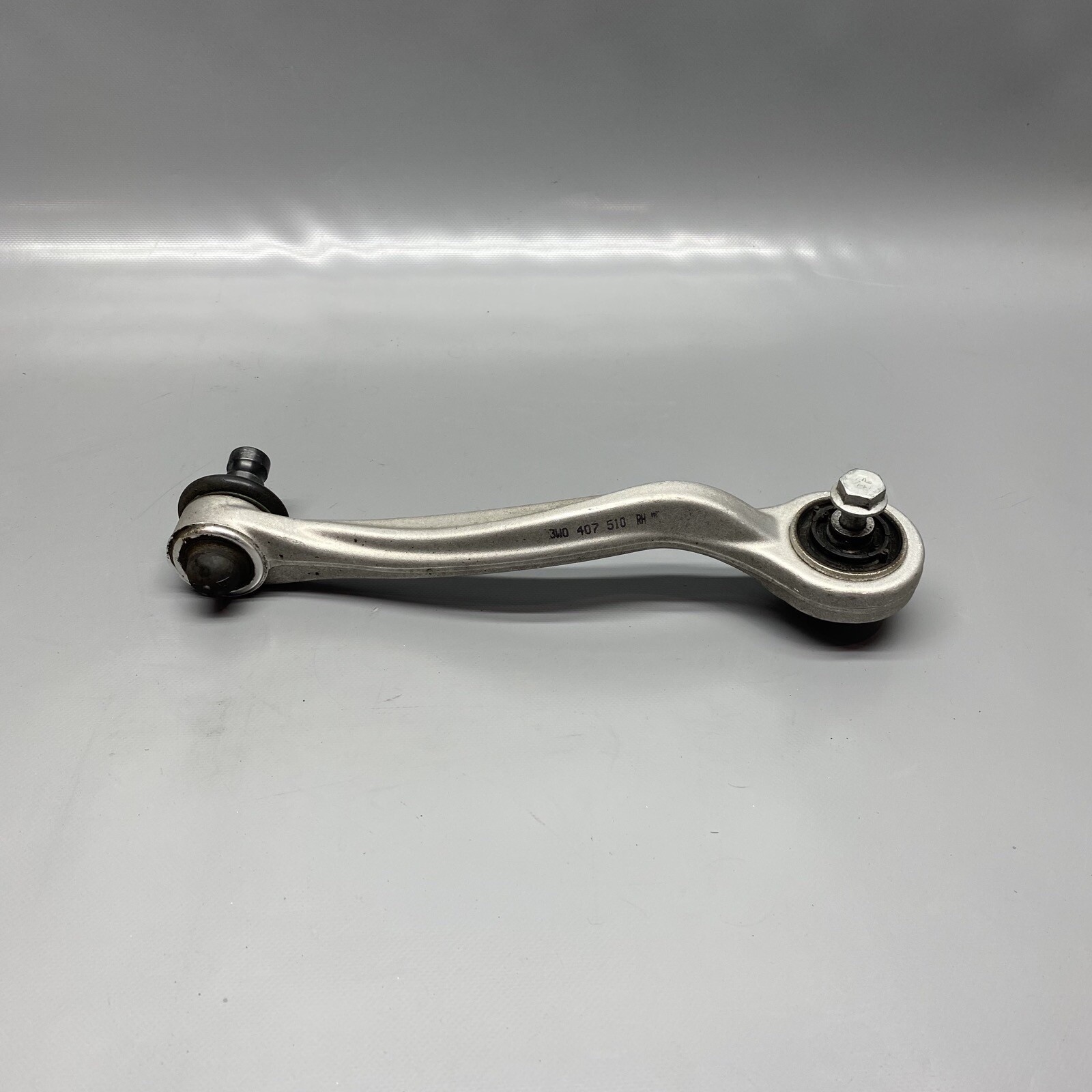 Bentley Flying Spur 2006-2010 Rear Right Control arm P/N 3W0407510