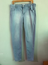 Celebrity Pink Women s Mid Rise Skinny Stretc...