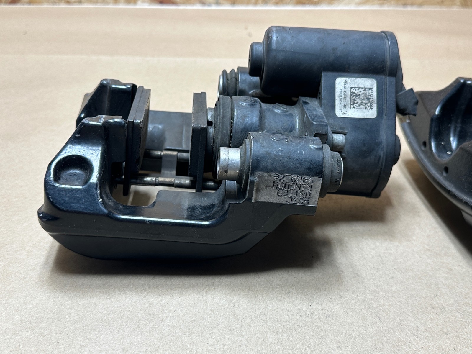 Lamborghini Huracan Rear Left & Right Parking Brake Calipers 4s0615403 4s0615404