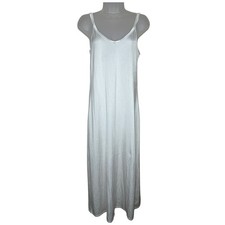 Vanity Fair VTG White Maxi Full Slip V-Neck Spaghetti Strap Size 34 32" Romantic