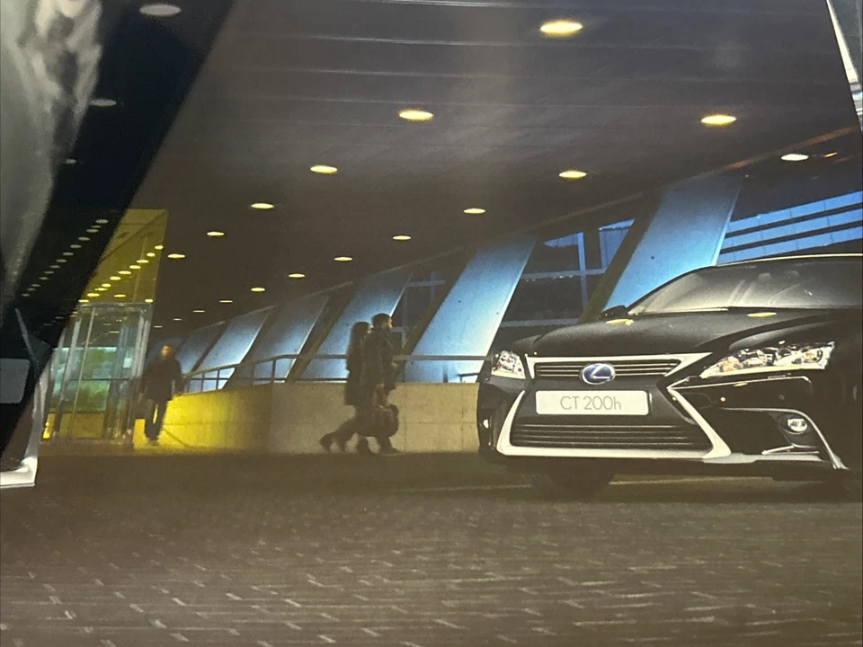 The Lexus CT Range Car Sales Info Brochure Frameable January 2014 - Image 3 of 4