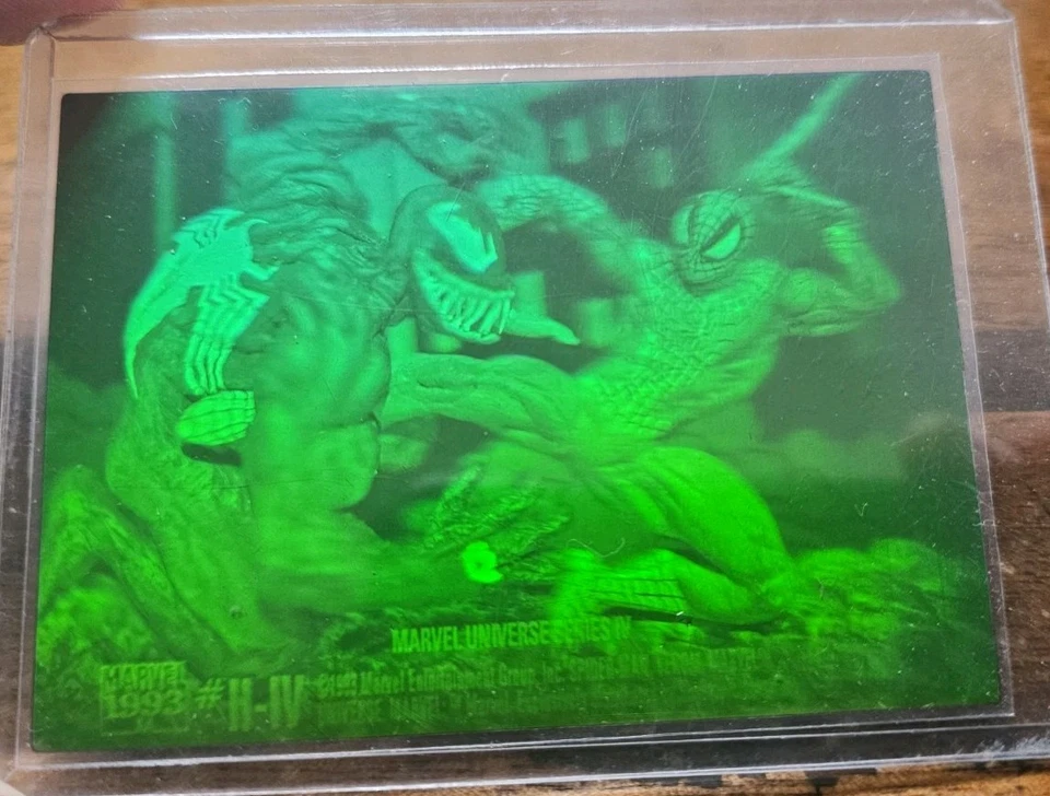 1993 Marvel Universe: Series 4 SPIDER-MAN/VENOM 3-D Hologram Card - Image 2 of 2