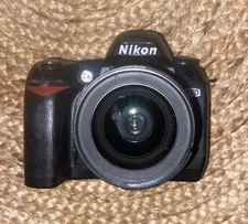 Nikon D D70 6.1MP Digital DSLR Camera Lens  Untested