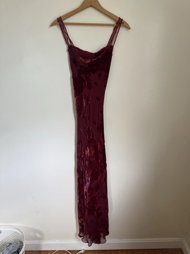 Rare vintage Betsey Johnson red wine velvet floral long dress - Image 4 of 4